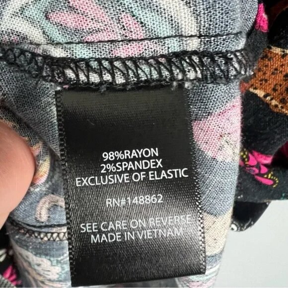 Torrid Mini Rayon Slub Balloon Sleeve Twist Front Leopard Leaves Size 3X - Picture 11 of 11